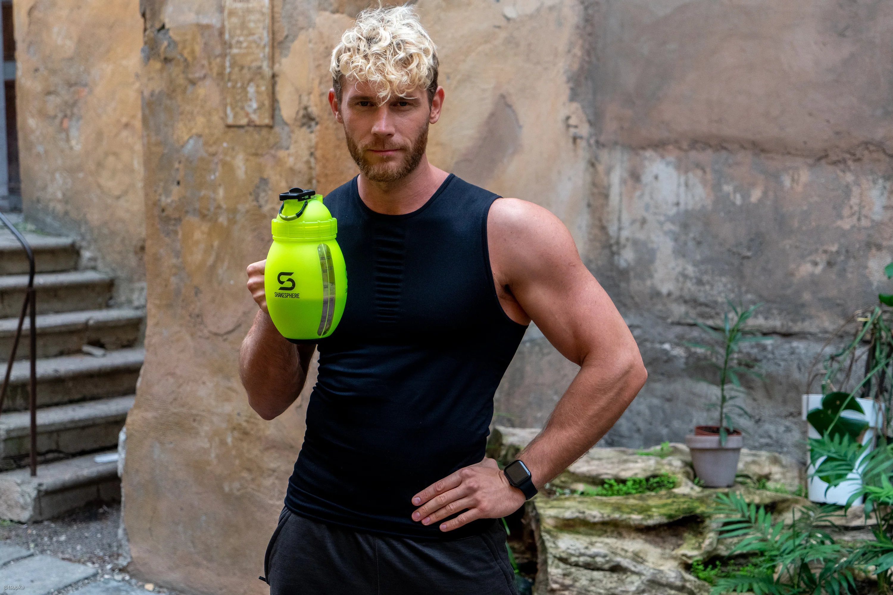 ShakeSphere Mixer Jug 1.3l Fluorescent Yellow - Image 10