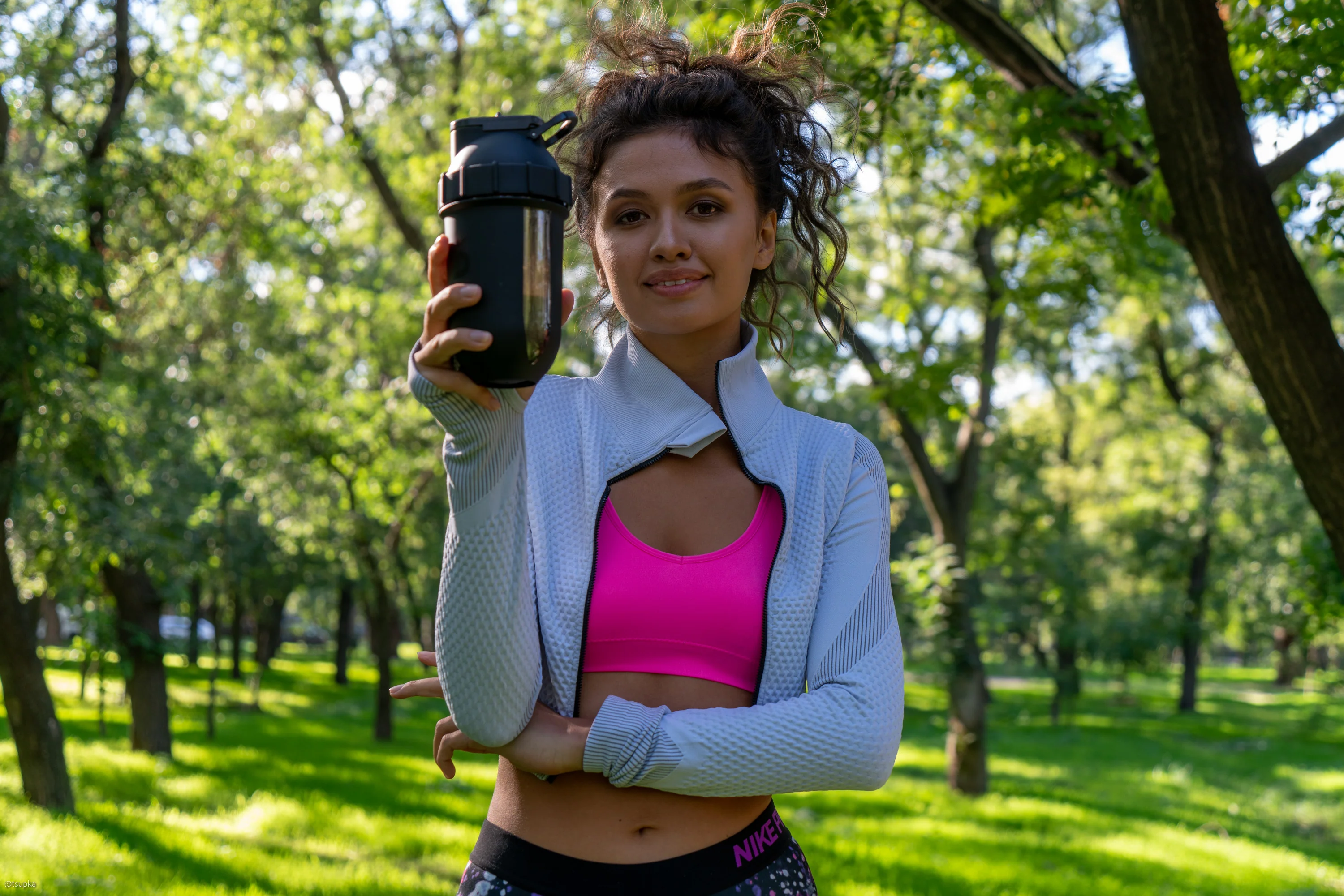 ShakeSphere Tumbler Cooler Shaker Matte Black - Image 13