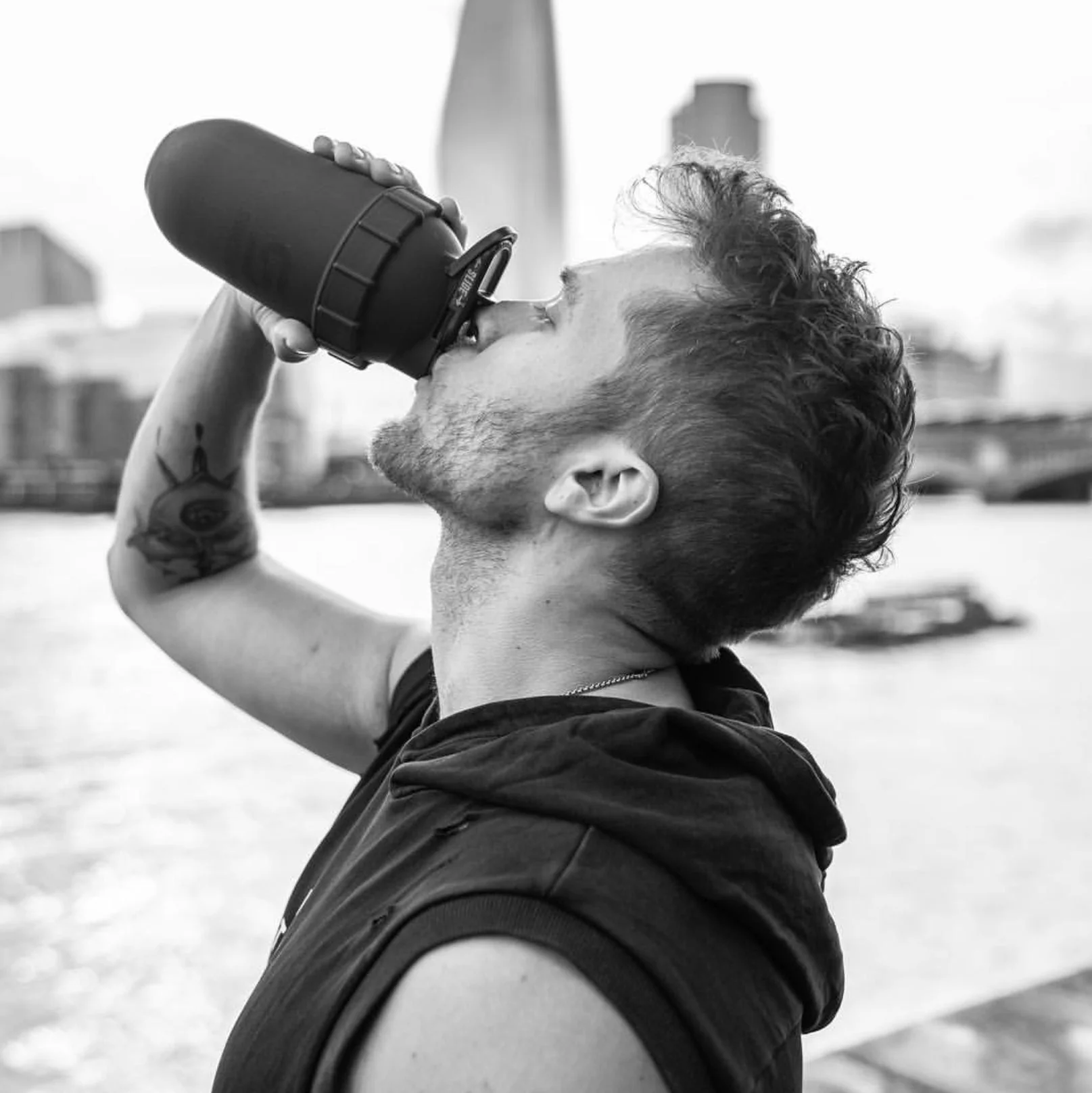 Protein shaker bottle 700mls "Tumbler Original" Matte Black/Black Logo - Image 7