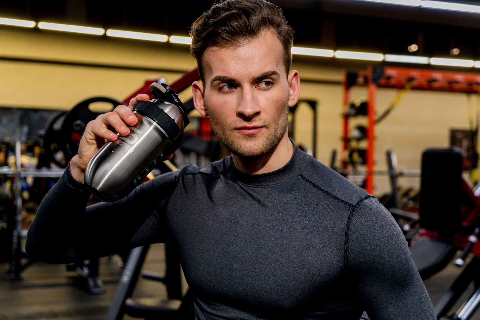 Protein shaker bottle 24.6 Fl Oz ShakeSphere Tumbler Double Wall Steel Original - Image 8